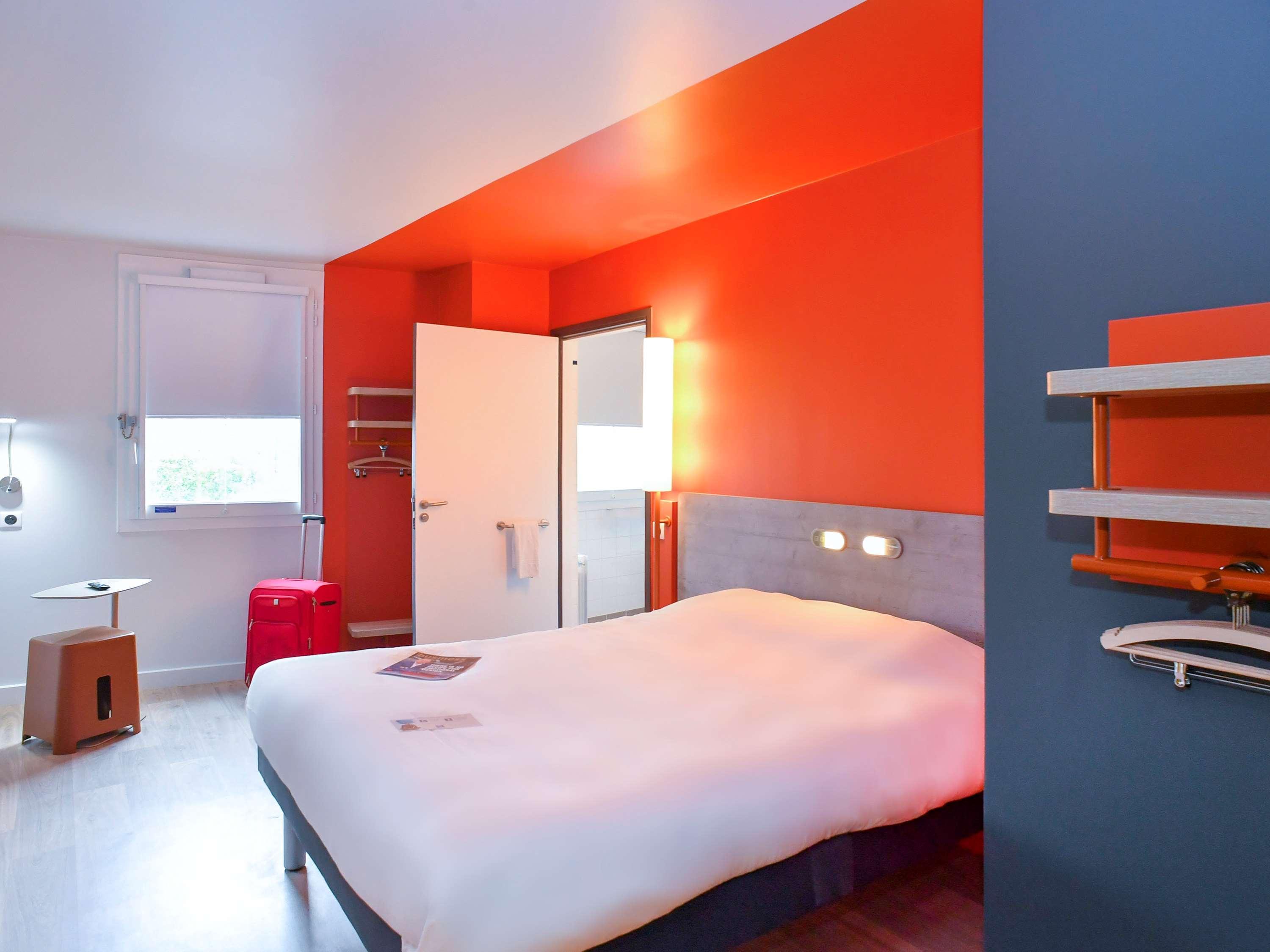 Ibis Budget Coutances Eksteriør billede