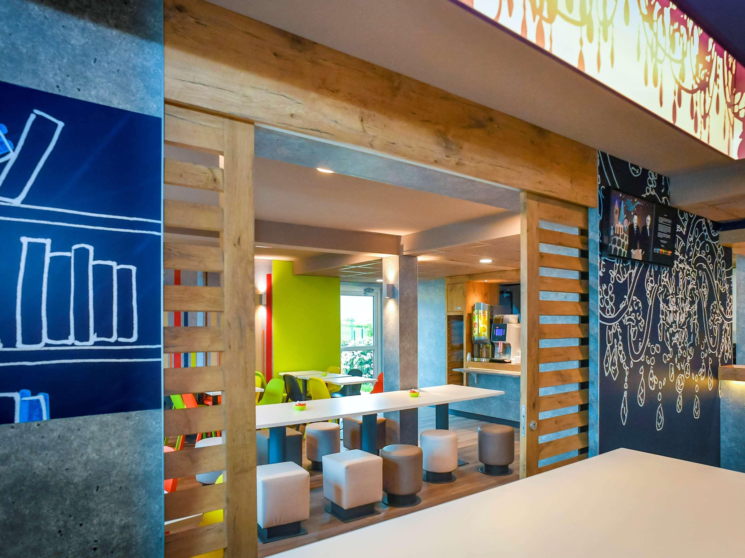 Ibis Budget Coutances Eksteriør billede
