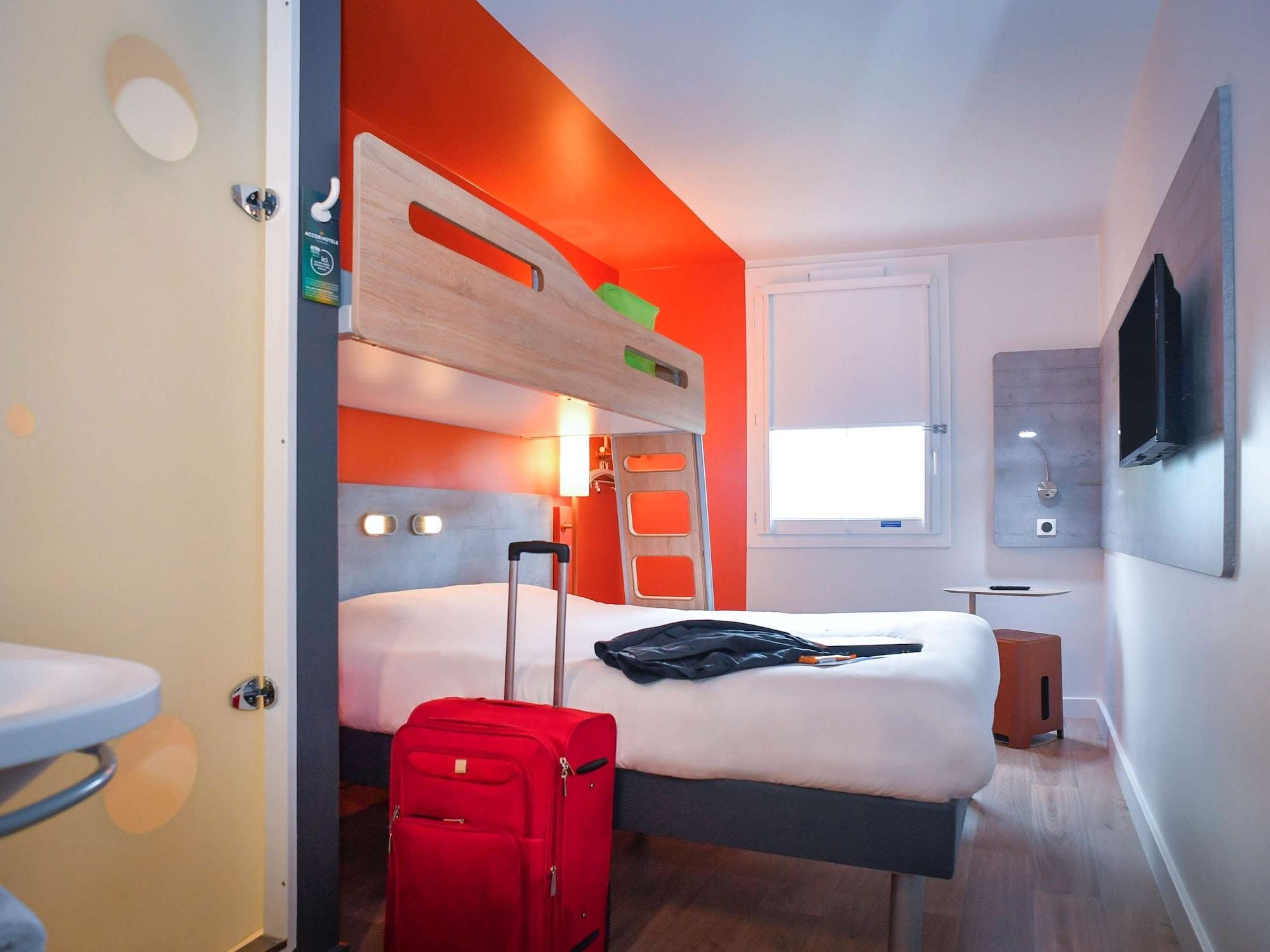 Ibis Budget Coutances Eksteriør billede