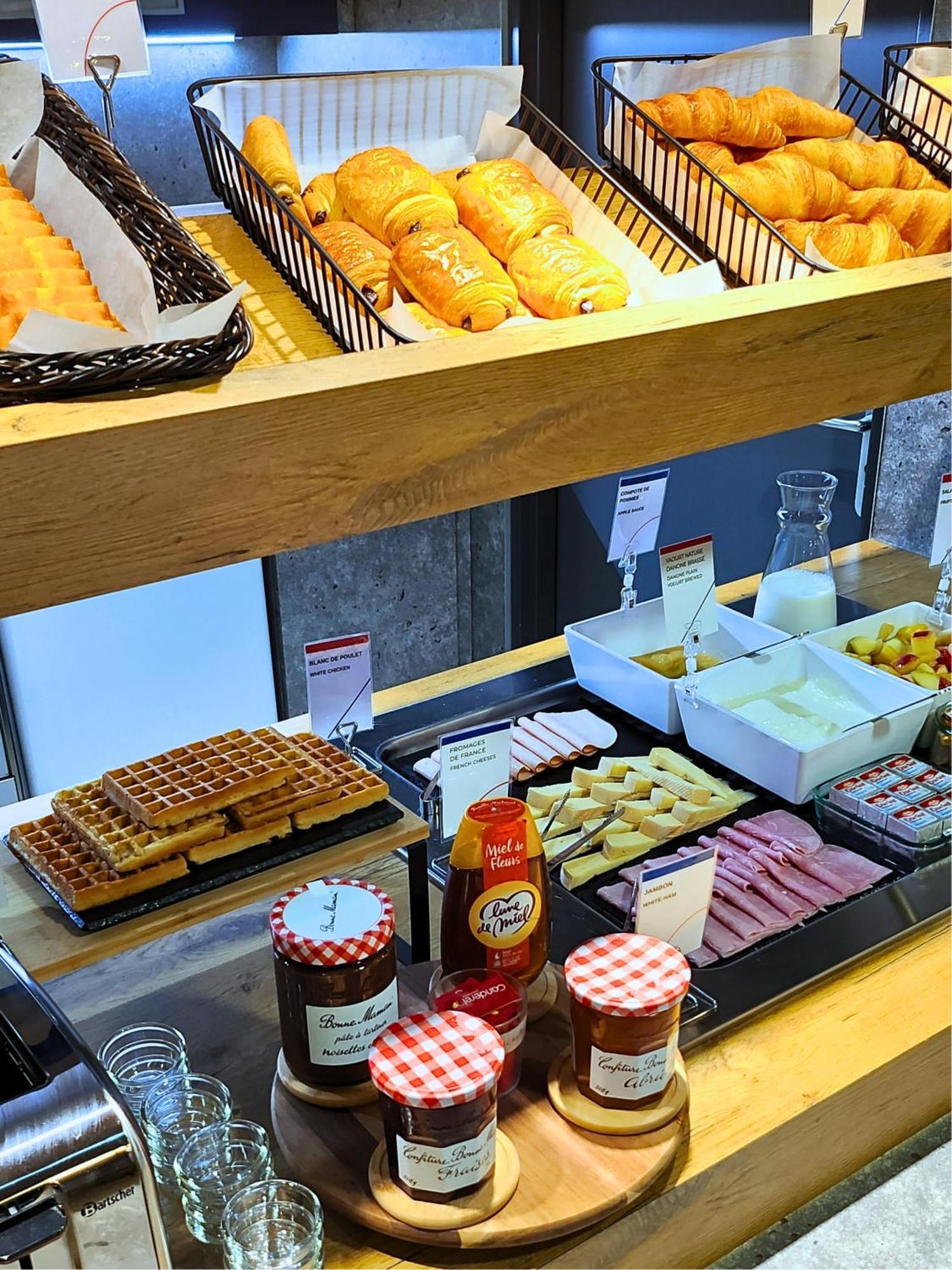 Ibis Budget Coutances Eksteriør billede