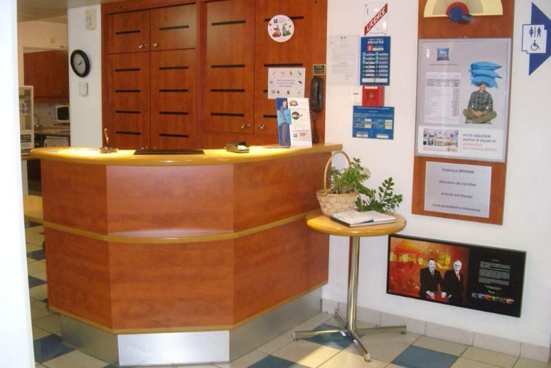 Ibis Budget Coutances Eksteriør billede