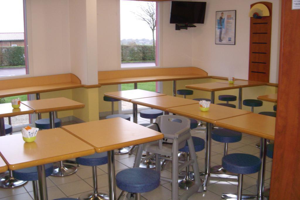 Ibis Budget Coutances Eksteriør billede